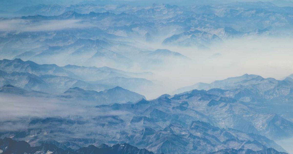 Building Topical Authority in Ecommerce with WordPress: The Best
